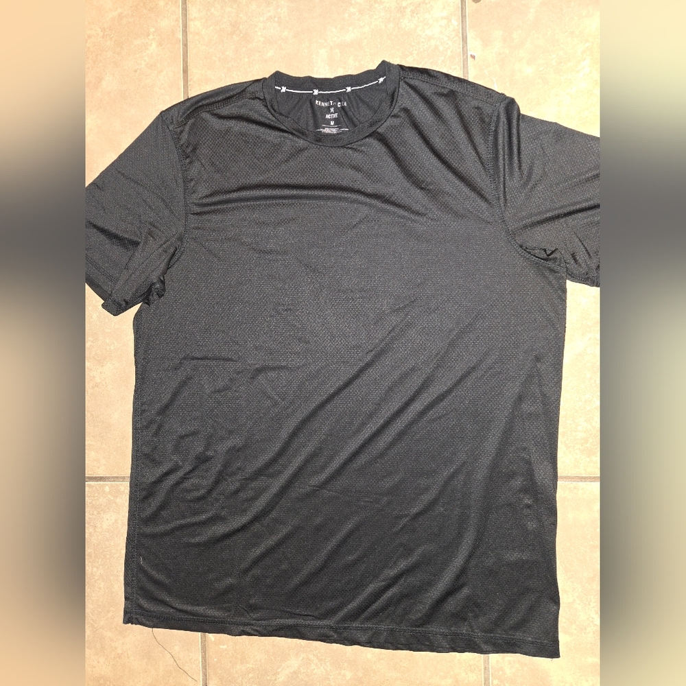 Kenneth cole active wear thermal tee